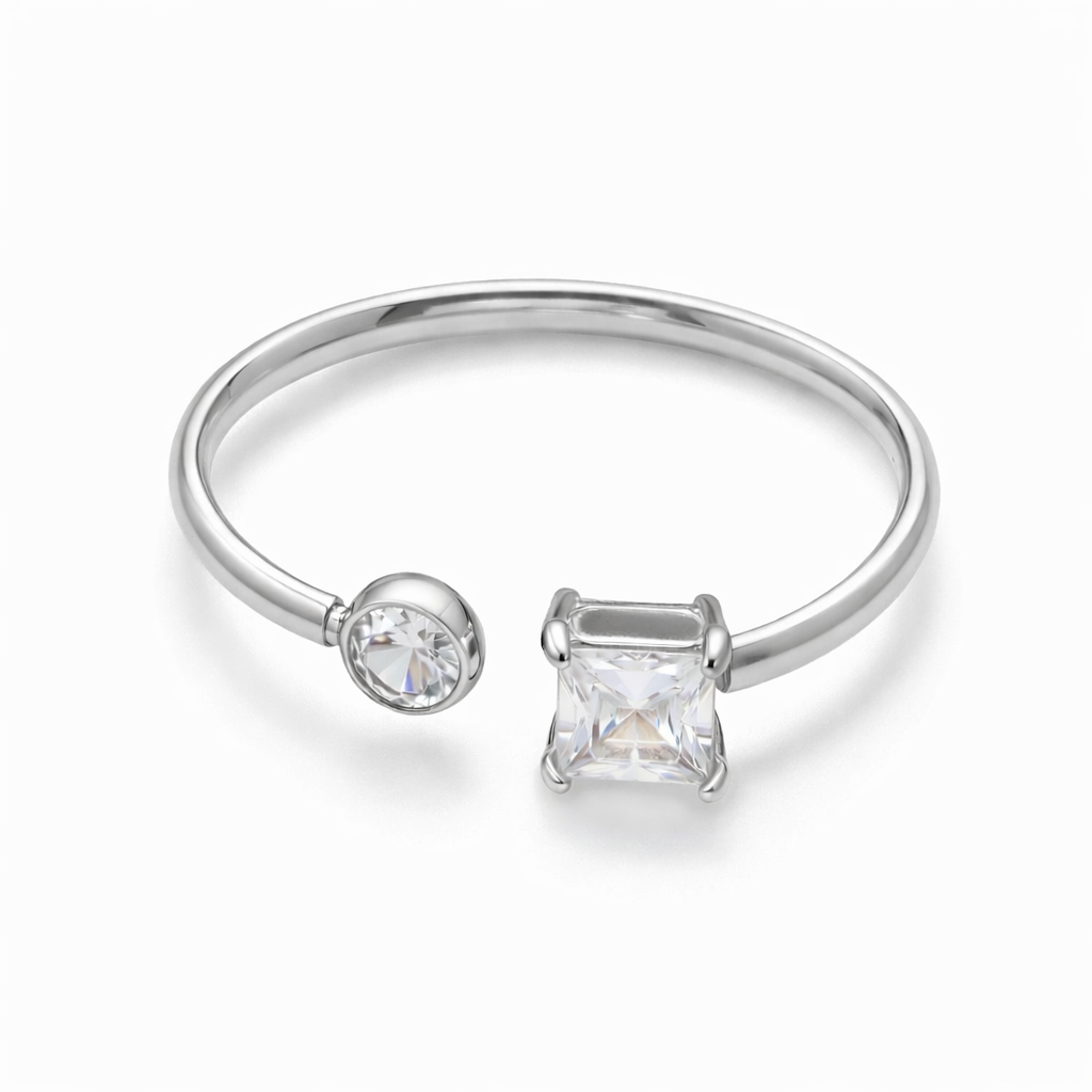 Bague Élise argentée fine ouverte double zircon symétrique acier inoxydable fond blanc Amalys Paris