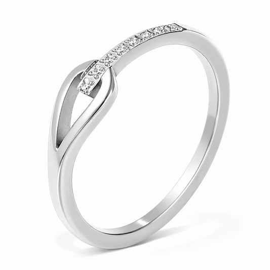 Bague Inès argentée fine croisée zircon pavé acier inoxydable fond blanc Amalys Paris