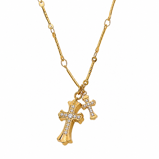 Collier Azélia doré double croix zircons symbolique acier inoxydable fond blanc Amalys Paris
