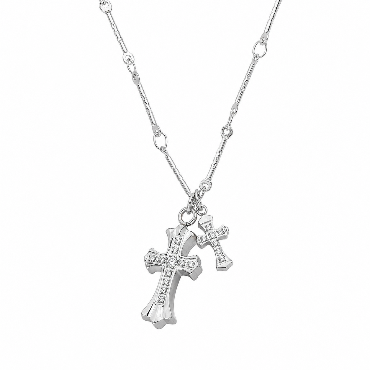 Collier Azélia argenté double croix zircons symbolique acier inoxydable fond blanc Amalys Paris