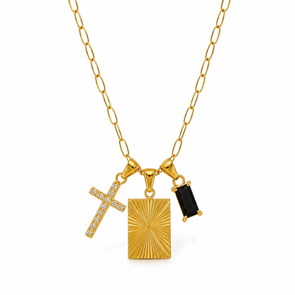 Collier Azélis doré 3 pendentifs détachables modulable acier inoxydable fond blanc Amalys Paris