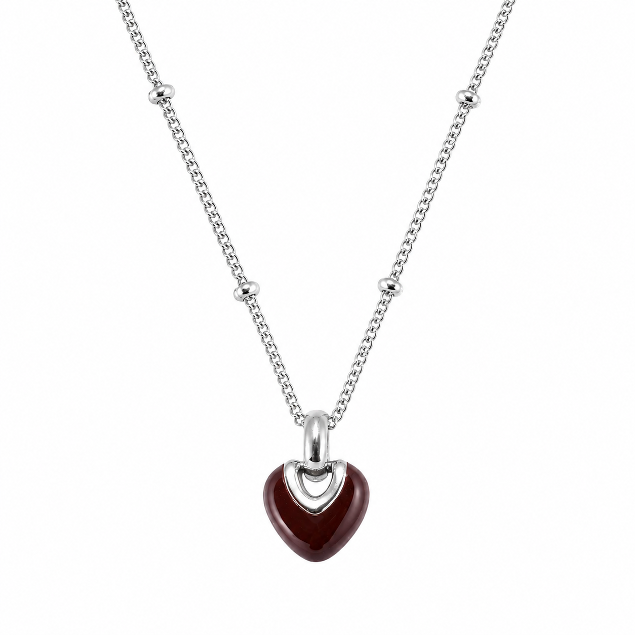 Collier Isméria argenté pendentif cœur moderne romantique acier inoxydable fond blanc Amalys Paris