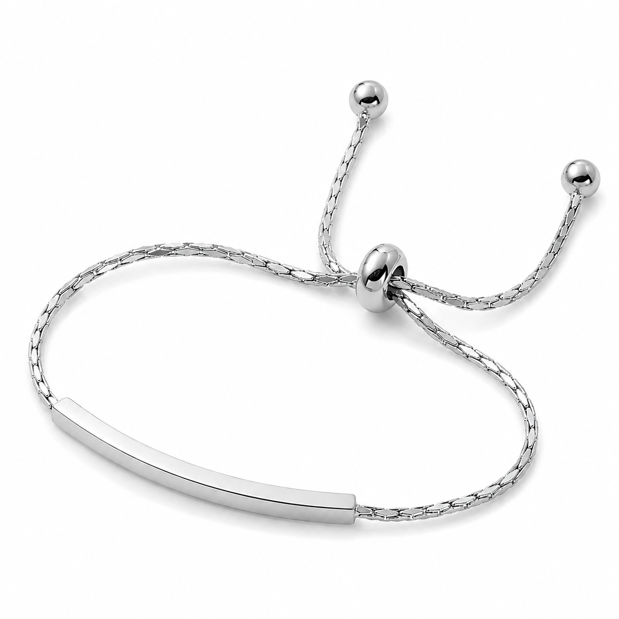 Bracelet Maëlys argenté minimaliste maille tressée acier inoxydable fond blanc Amalys Paris