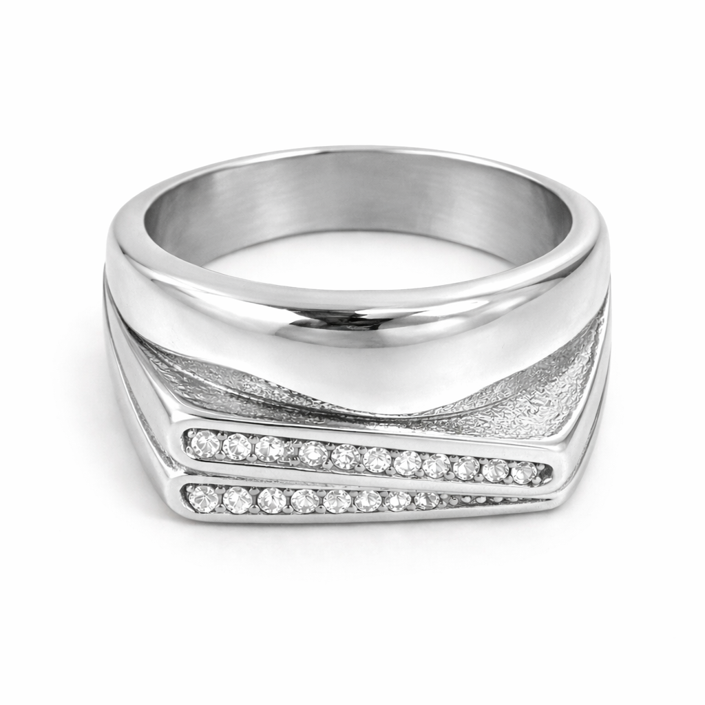 Bague Héloïse argentée large lignes sculptées relief acier inoxydable fond blanc Amalys Paris