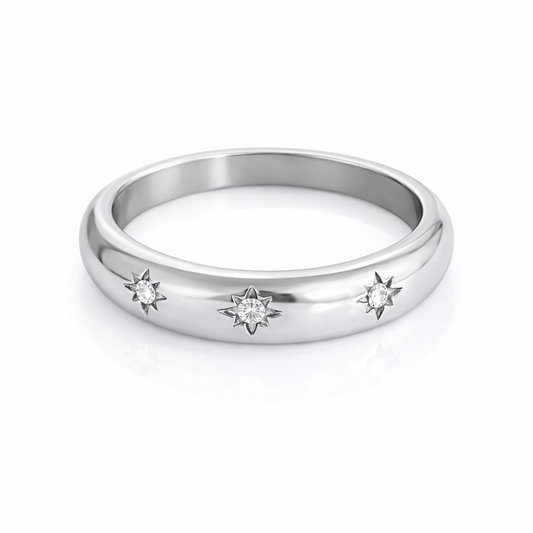 Bague Stella argentée motifs étoiles zircons céleste acier inoxydable fond blanc Amalys Paris
