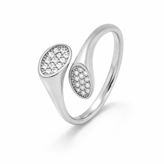 Bague Juliette argentée fine ouverte zircons ovales acier inoxydable fond blanc Amalys Paris