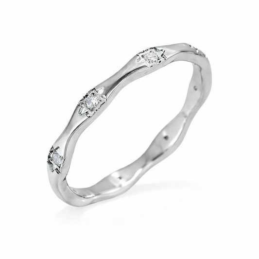 Bague Luna argentée design ondulé courbes naturelles acier inoxydable fond blanc Amalys Paris